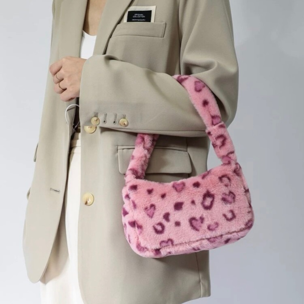 Fluffy Heart Leopard Print Baguette Bag